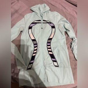 Lululemon sweater great condition size s/m